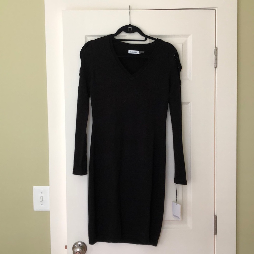 NWT CALCIN KLEIN S DRESS WITH CUTOUT SLEEVES
